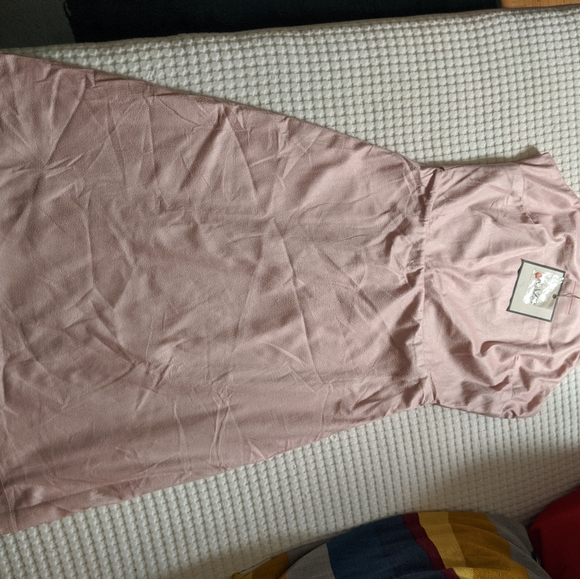 Halter neck Tyra dress - Picture 2 of 6